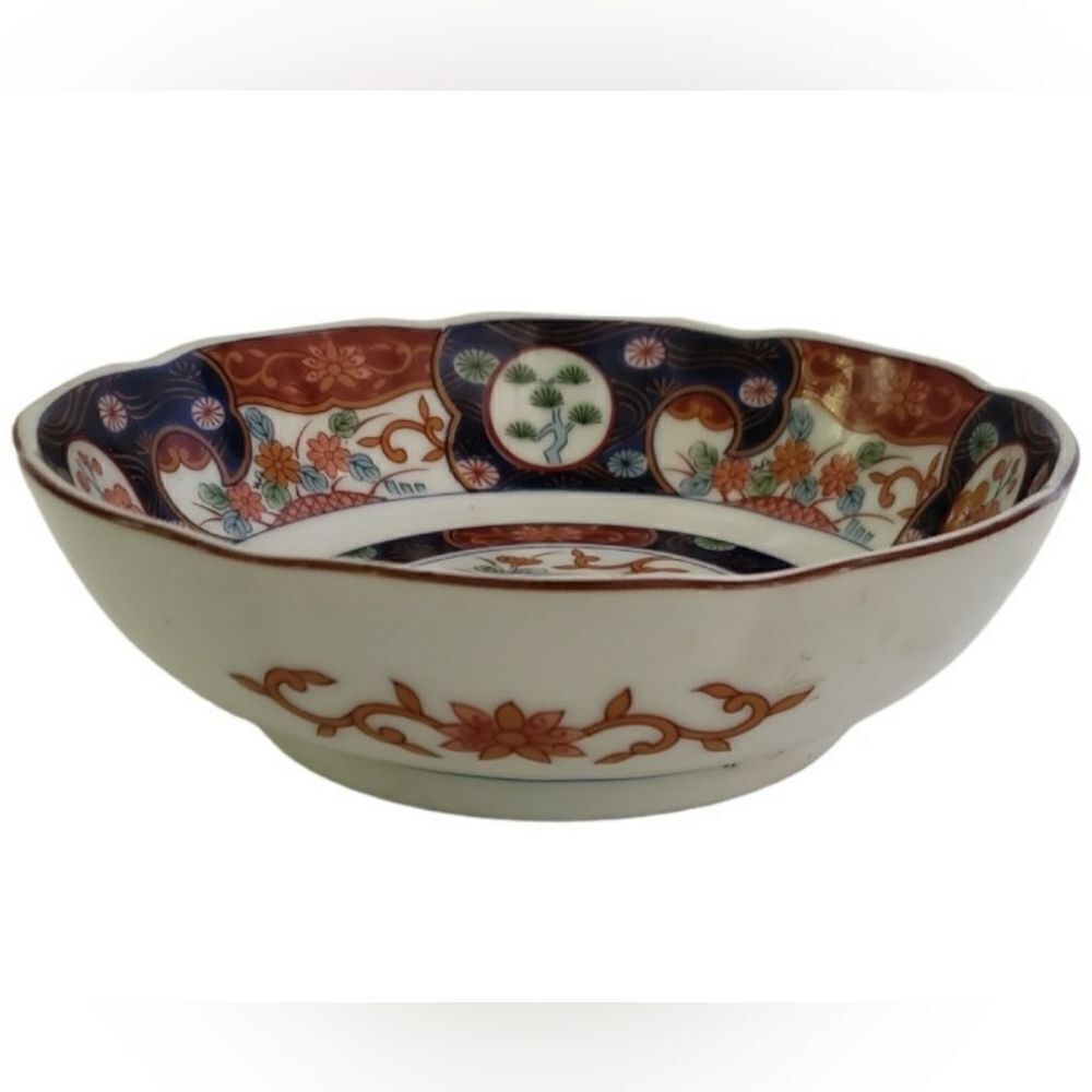 Kozan Gama Japanese Porcelain Bowl